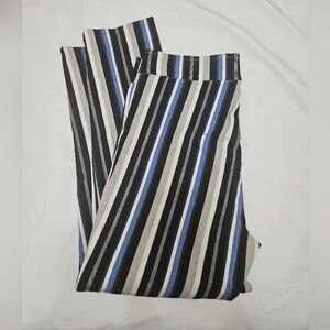 Avenue Montaigne Striped Cropped Pants!